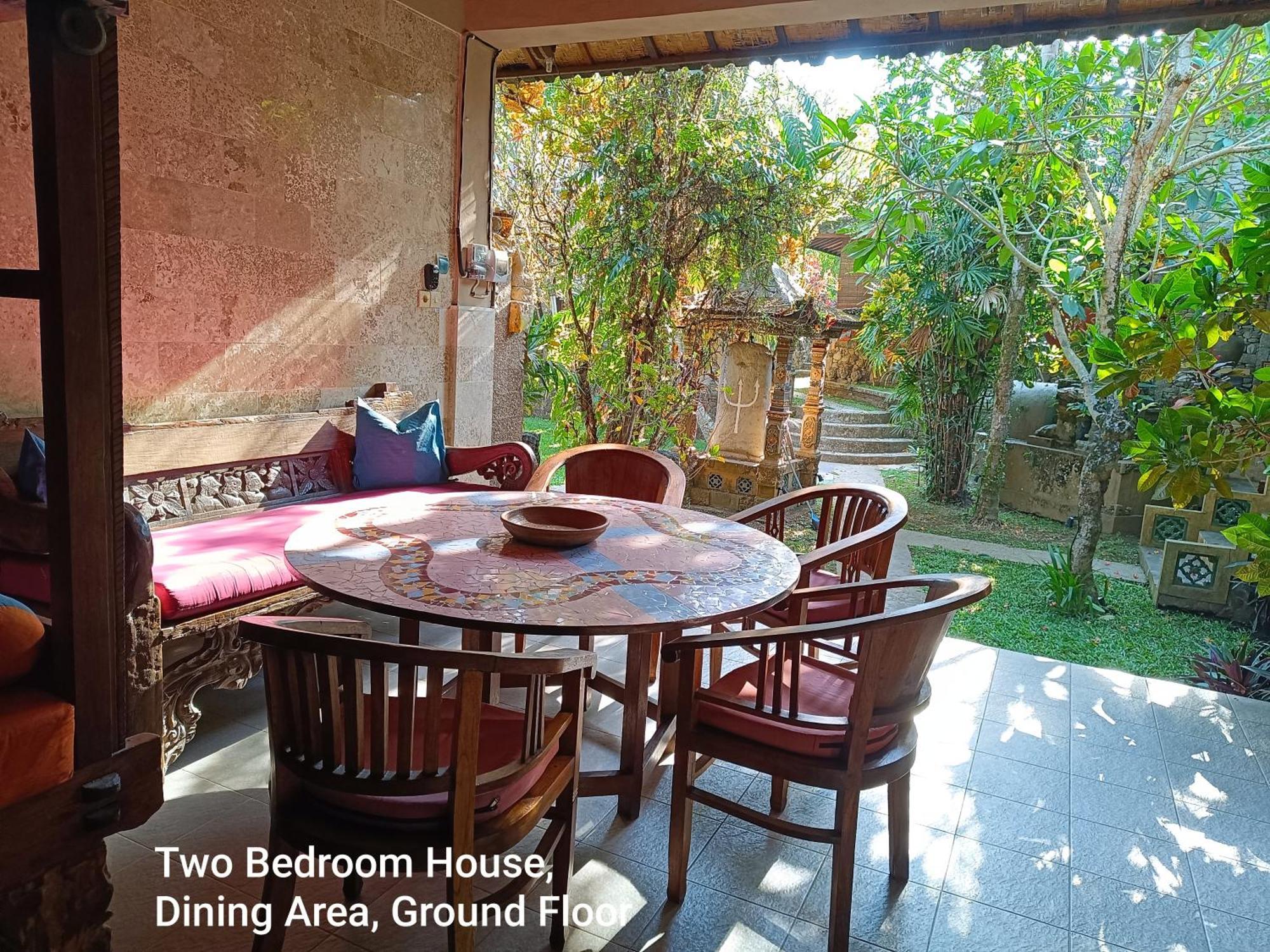 Guci Guesthouses Ubud  Ngoại thất bức ảnh