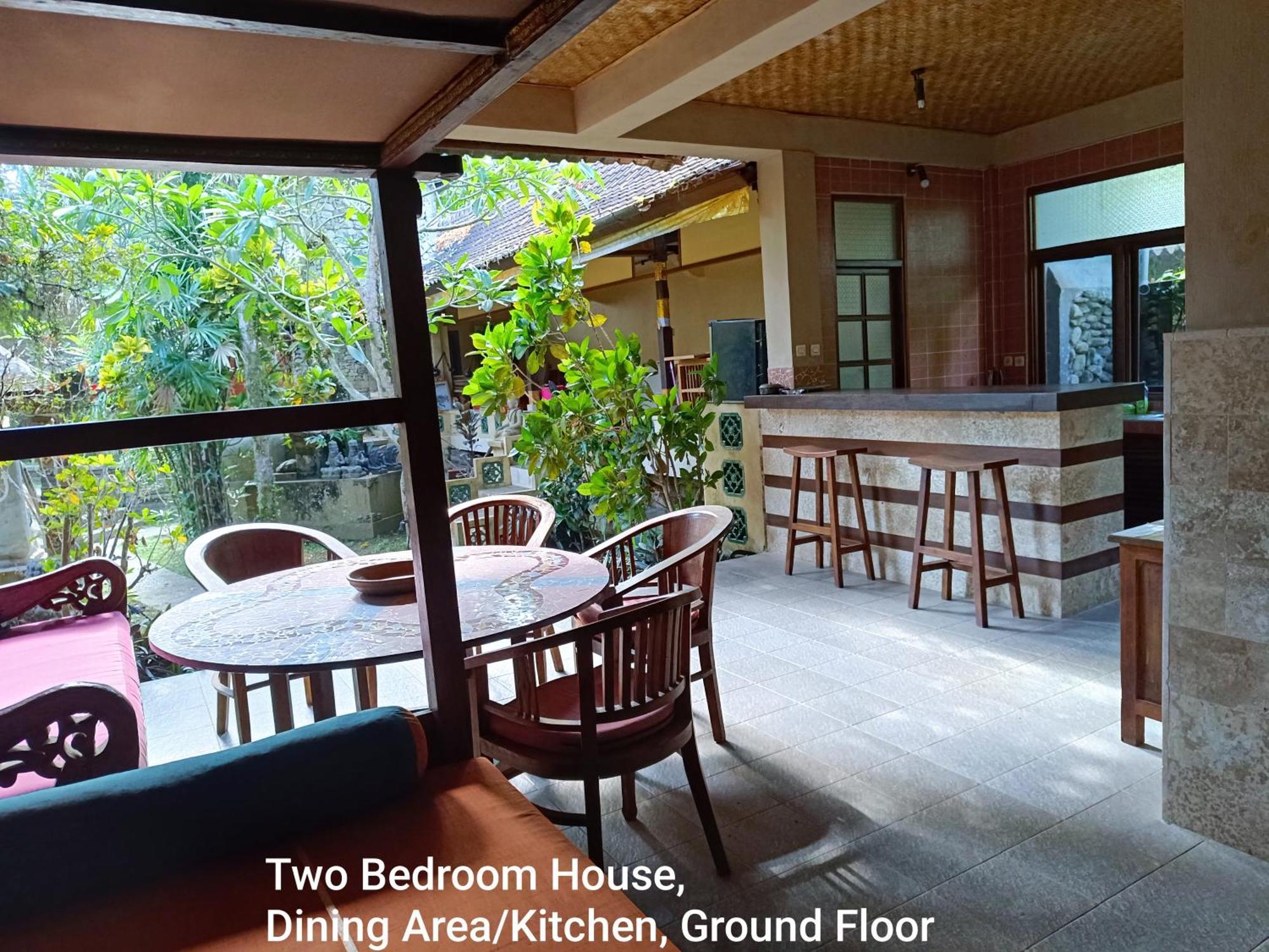 Guci Guesthouses Ubud  Ngoại thất bức ảnh