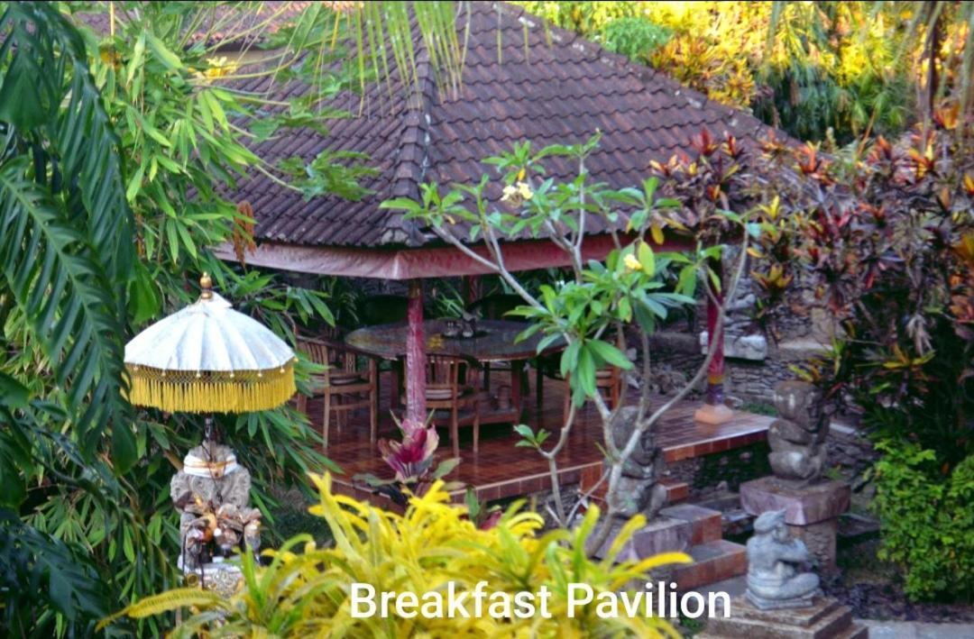 Guci Guesthouses Ubud  Ngoại thất bức ảnh