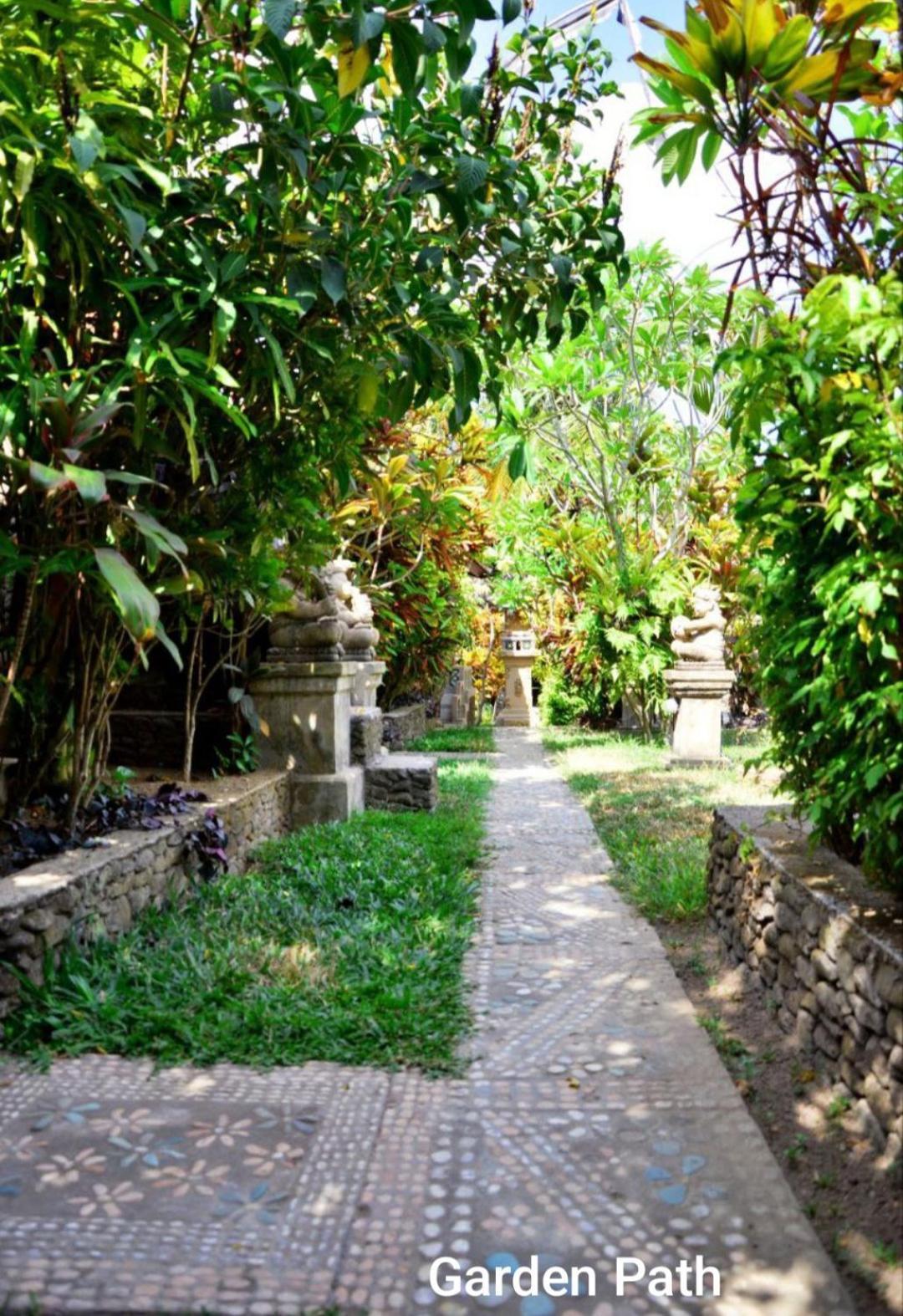 Guci Guesthouses Ubud  Ngoại thất bức ảnh